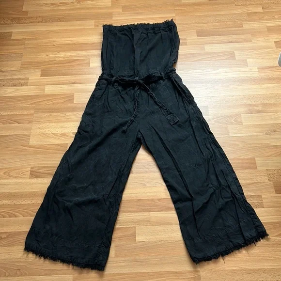 Cloth & Stone Romper - Picture 1 of 10